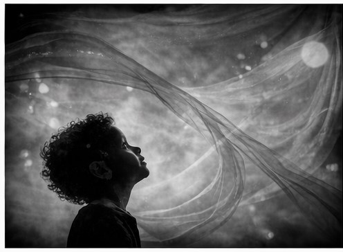 einzeln-junge-und-tuch